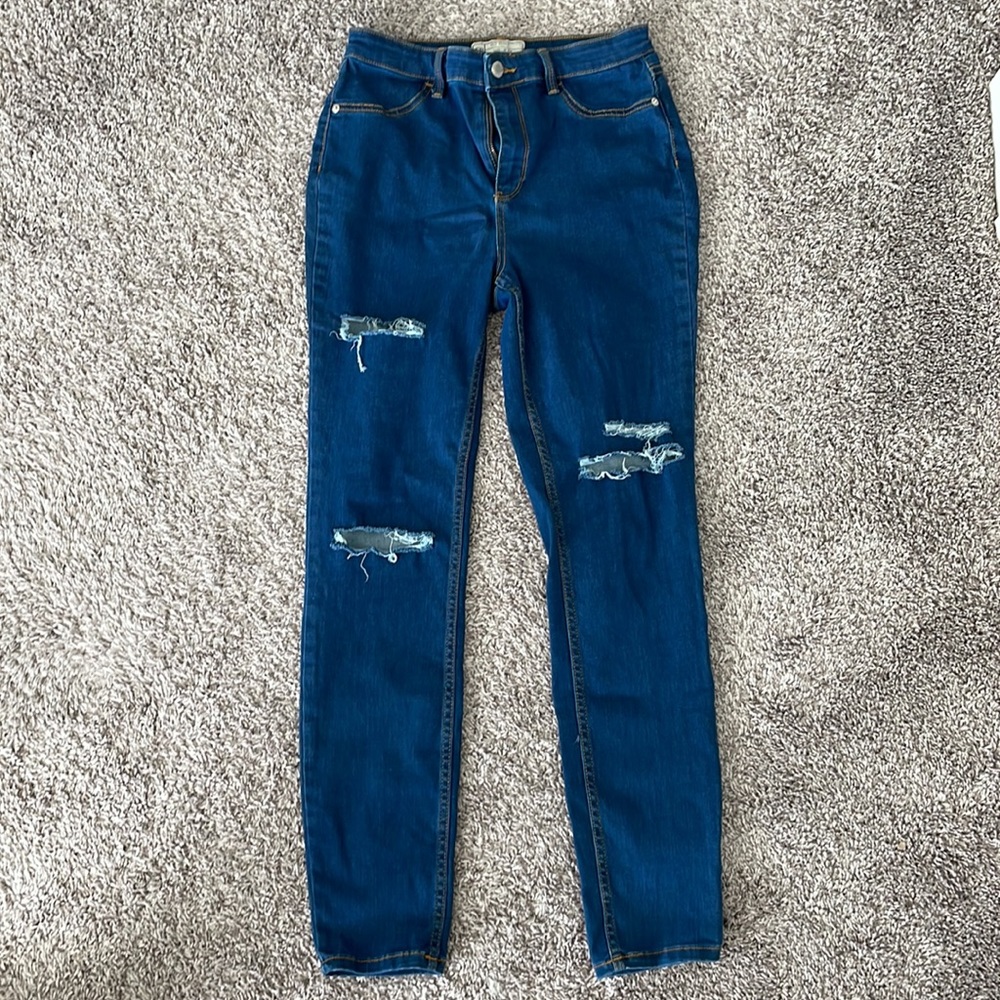 EUC free people Skinny Distressed Jeans 61855-16515125